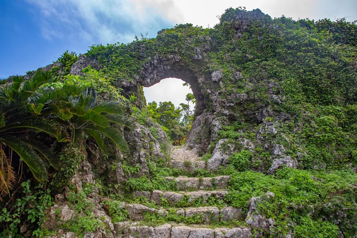 🏯 치넨 성터(치넨죠세키) 이미지 5